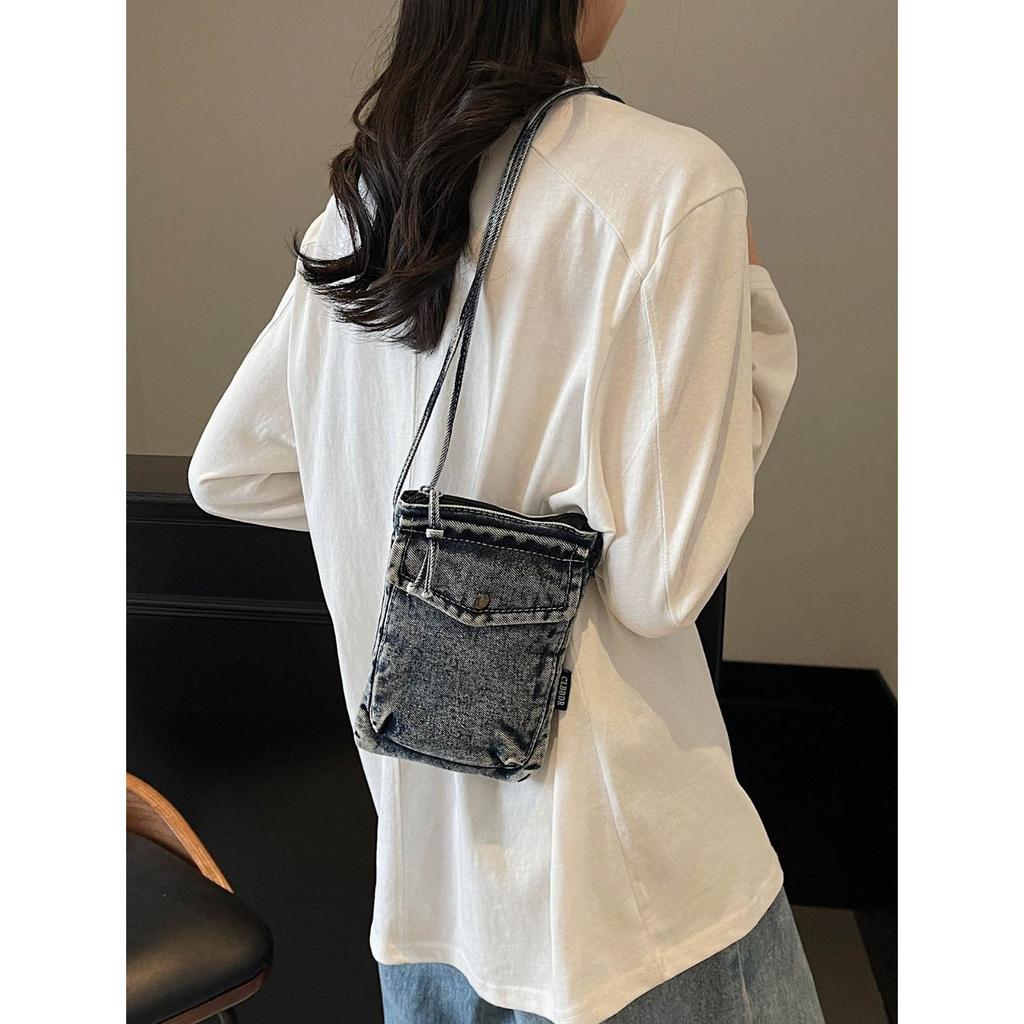 Japanese Fashi Casual Mobile Phe Bag for Women 2026 New Trend Versatile Single Shoulder Handbag Niche Casual Crossbody Bag