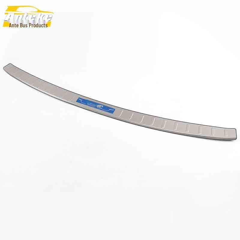 Baojun 530 Rear Guard Stainless Steel Trunk Protector & Decorative Sticker Accessory