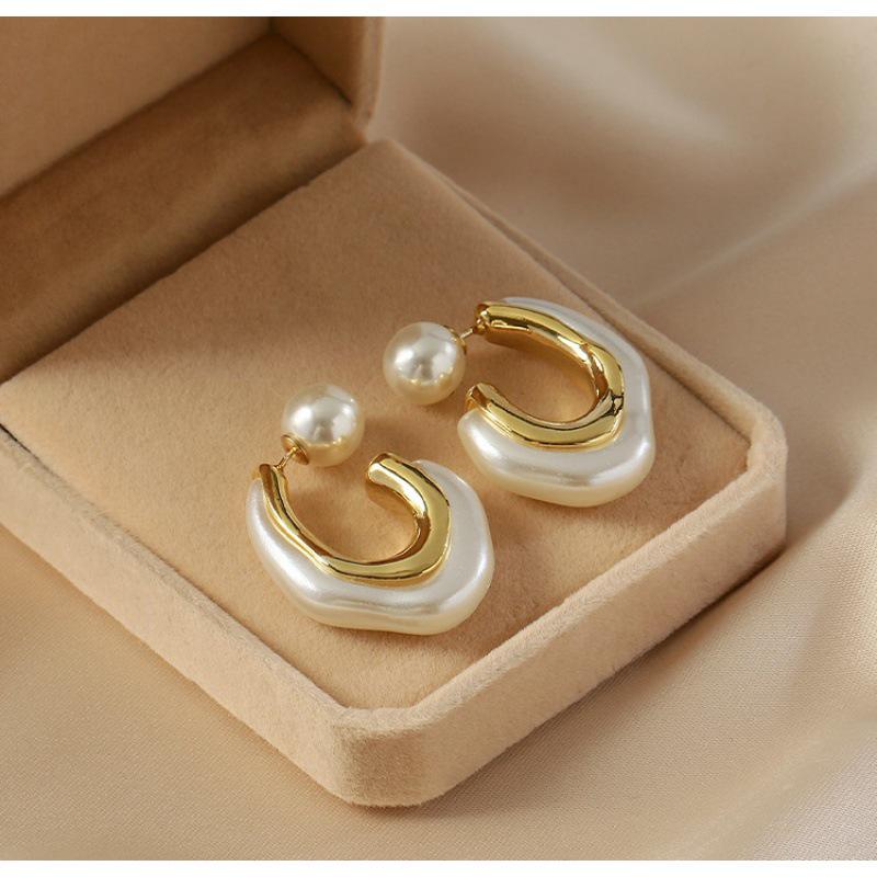 Elegant 2023 S925 Sterling Silver Pearl Stud Earrings - Stylish, Versatile, High-End, C-Shaped Accessories