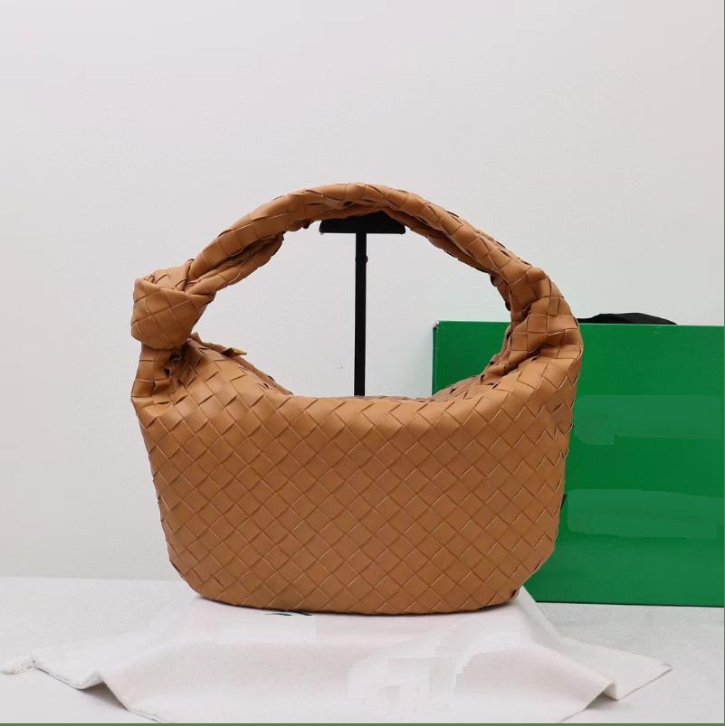 New Woven BV Hornbag Knot Handbag Compact And Lightweight Available In Large Sizes