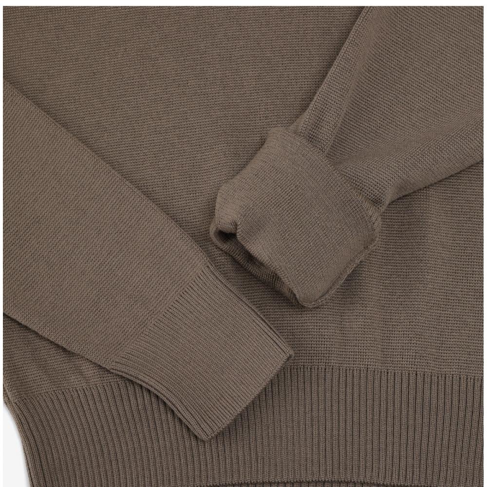 Ami Hks201 001 281 Ami De Coeur Small Heart Logo V Neck Mens Knit