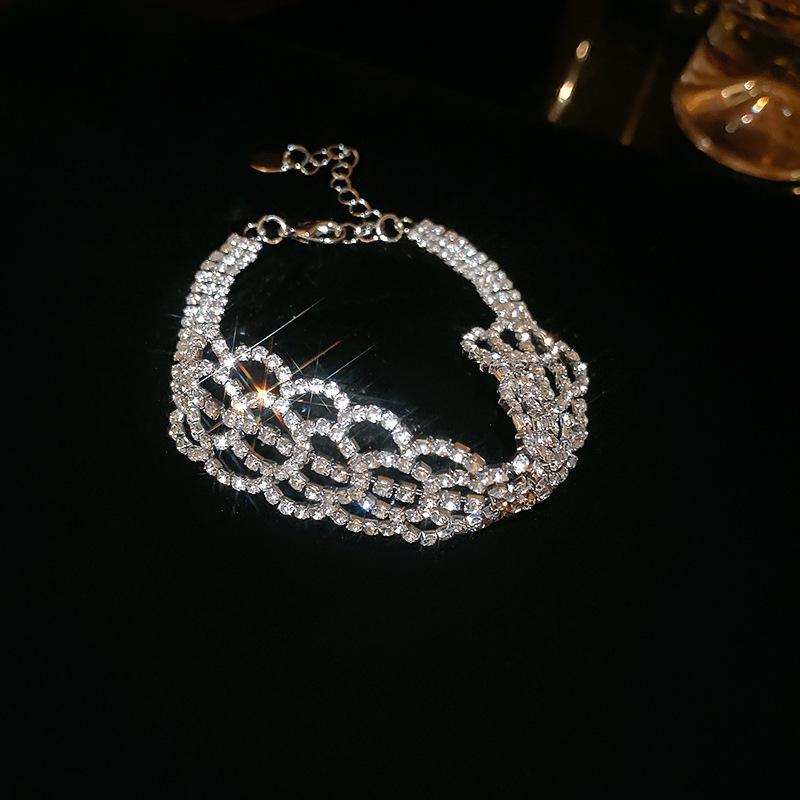 Pulsera coreana ajustable de flor de rombo de circón - Joyería elegante y versátil para mujer