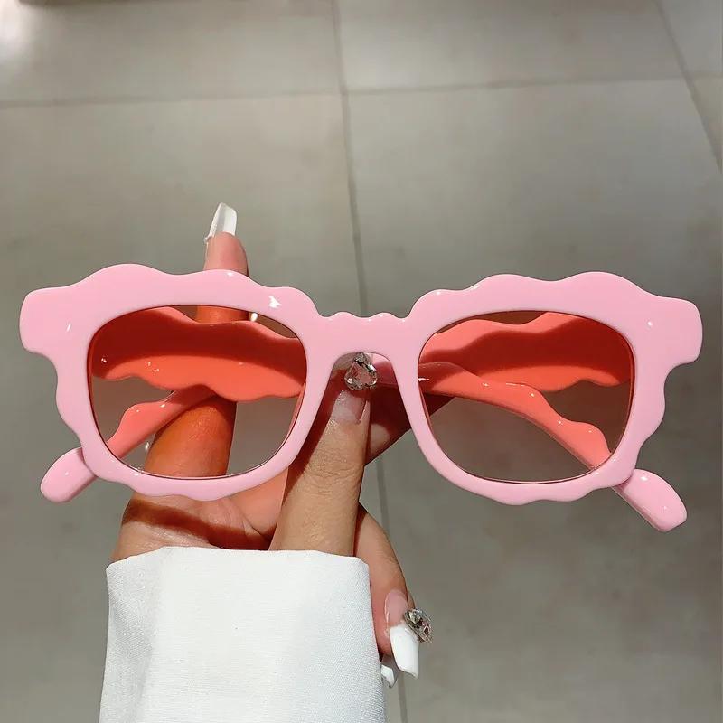 New Luxury Brand Designer Vintage Wave Flower Pink Sunglasses Women For Men Sun Glasses Trendy Punk Popular Sexy Cute Eyeglasses
