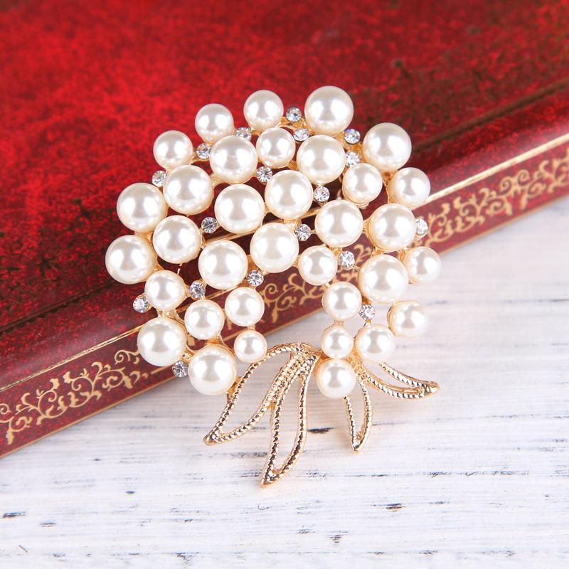 Fashion Versatile Pearl Brooches Clothing Accessories Popular Aesthetic Women's Pins Exquisite Hypoallergenic Luxury Enamel Brooch Long-Lasting Color