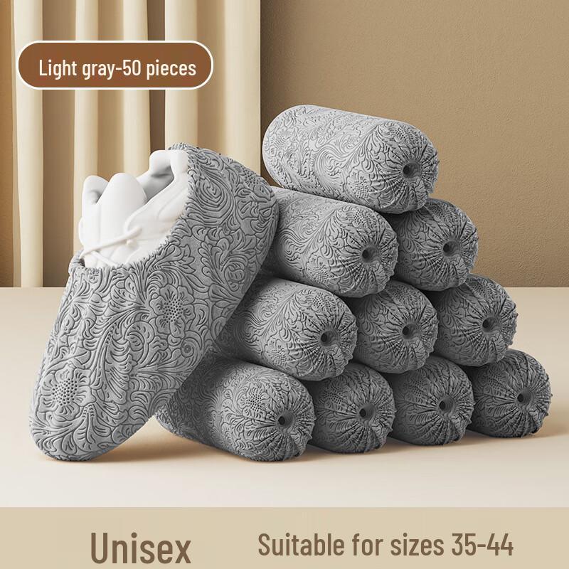 Одноразовые противоскользящие чехлы для обуви Three Dolphins SW