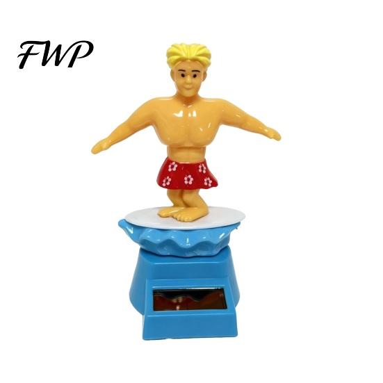 Dynamiczna ozdoba do samochodu Chłopiec Surfer Solarna Kiwająca Zabawka, Kreskówkowy Bobblehead dla Czerwono-Niebieskiej Figurki Deska Rozdzielcza, Samochodowa Huśtająca się Potrząsana Figurka Biuro