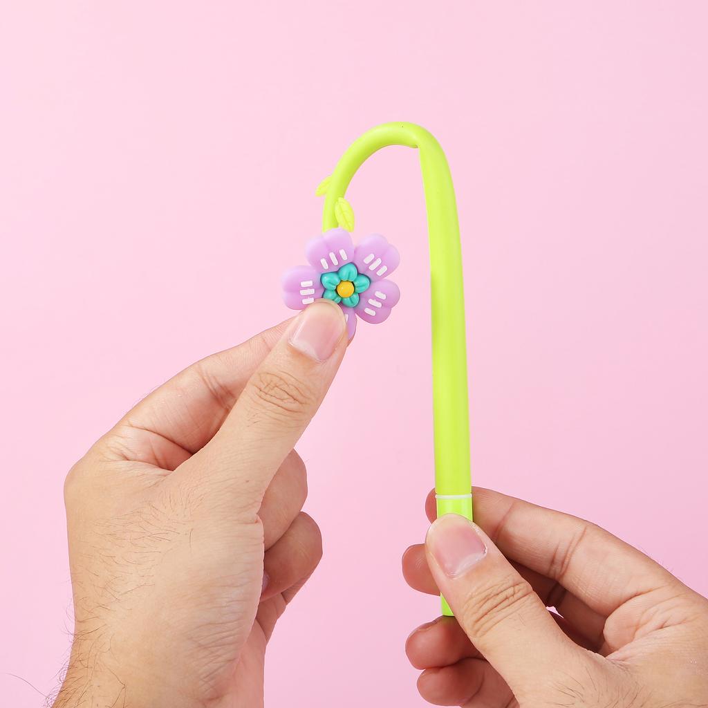 8Pcs/Lot Cute Colorful Flower Shake Gel Pens Kawaii Panda Capybara Girl Gift Black Office Signature Pen Kids School Stationery