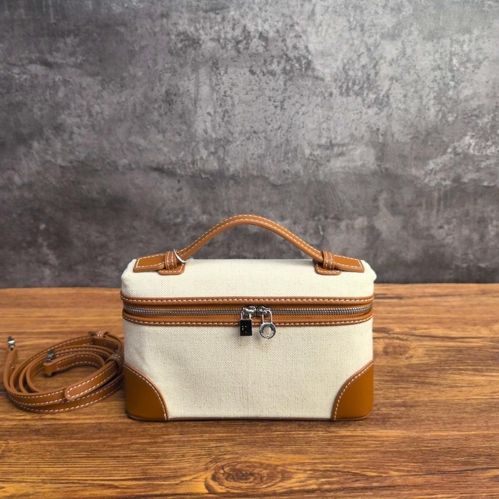 Exquisite Handheld Bag Genuine Leather Single Shoulder Diagonal Cross Small Square Bag