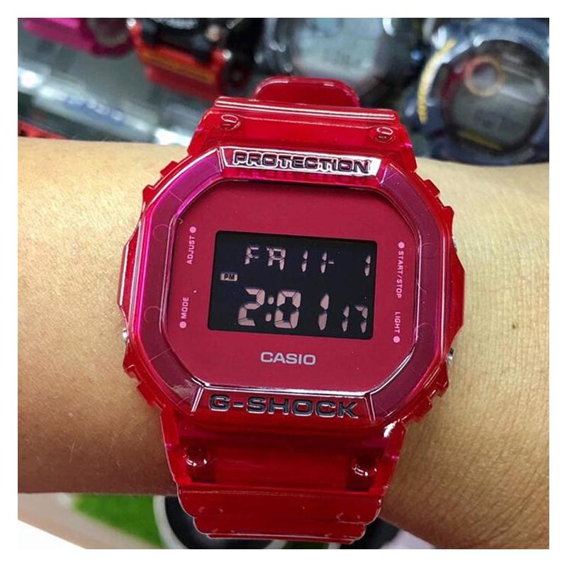 Casio G-SQUAD Series Fashionable 200m Waterproof Quartz Movement Resin Strap Japanese and Korean Watch Women’s Watch Red Dial DW-5600SB-4ER