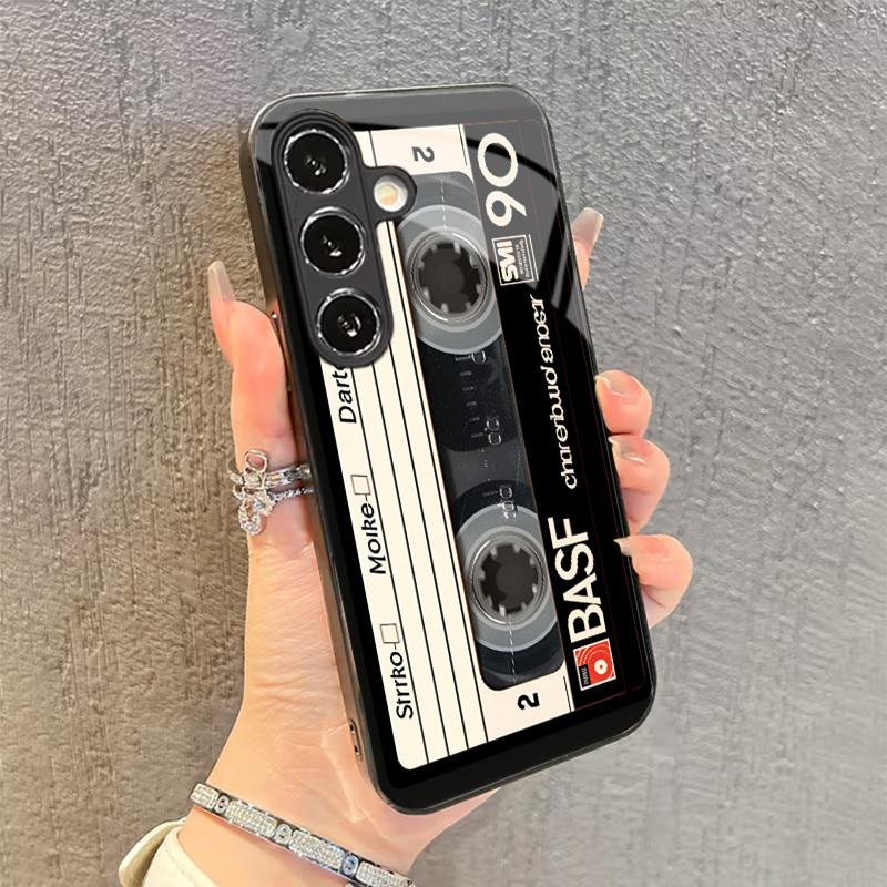 Vintage cassette patterned tempered glass phone case suitable for Samsung Galaxy S26 S25 S24 S22 S21 S20 FE/Ultra/Plus anti drop