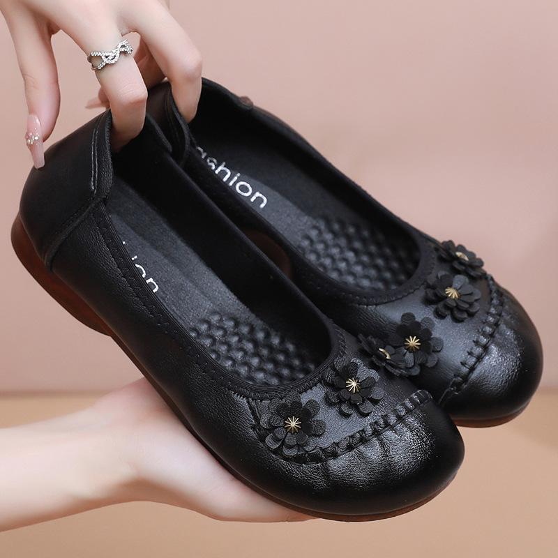 Comfortable Non-Slip Flat Shoes for Women Soft Sole Elderly Ladies Moccasins Spring Autumn Mom Grandma Casual Shoes Slip on
