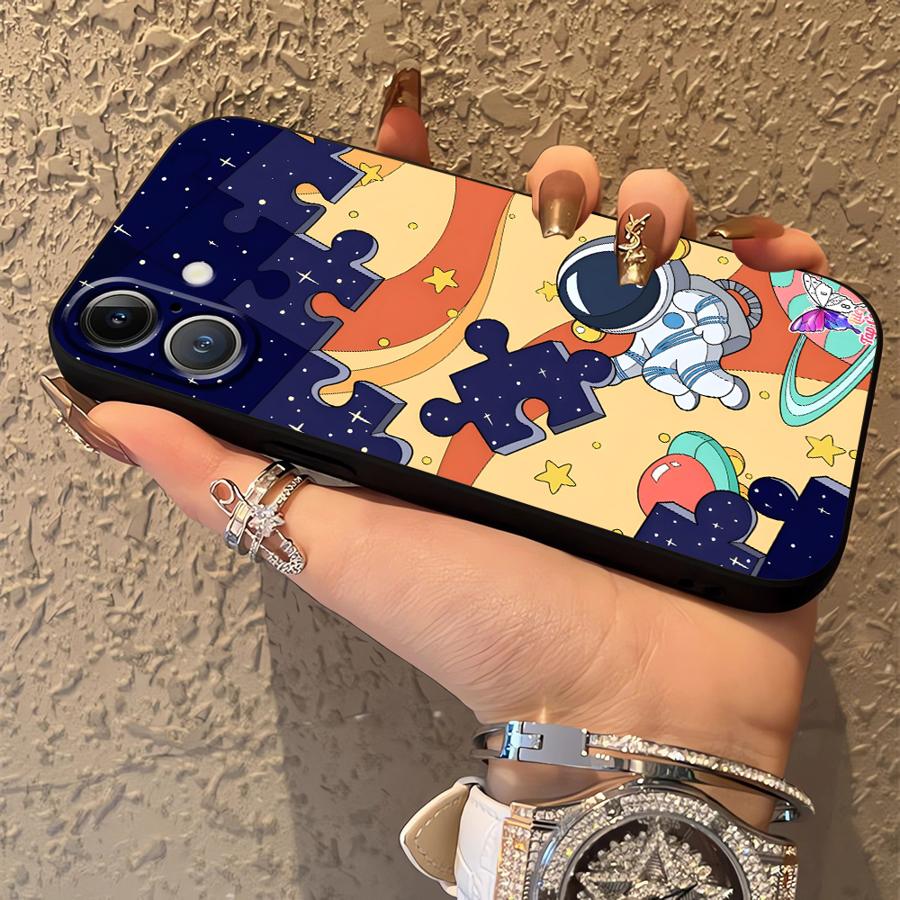 Cartoon Astronaut Case for Apple iPhone 17 Pro Max 13 Air 15 Pro 7 8 XR XS MAX 14 12 11 16 Funda Phone Cover