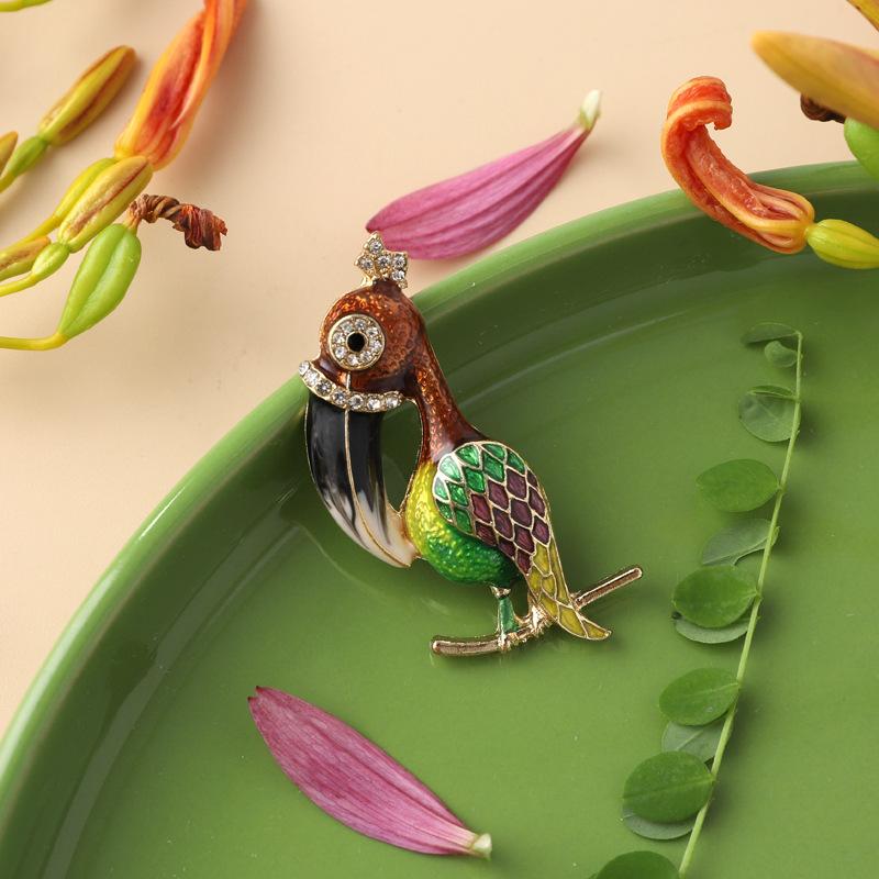 Vintage Enamel Flower Bird Brooches For Women Men Fashin High Qulaity Metal Design Clothing Coat Pins Party Wedding Jewelry