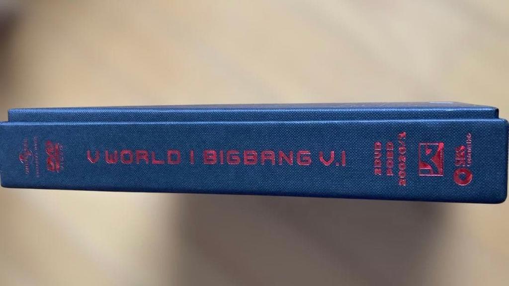 [USED] BIGBANG V WORLD DVD CD Bonus V.I Seungri