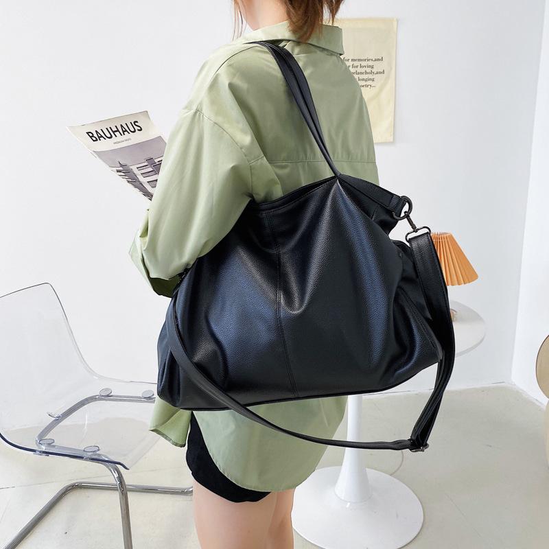 Shoulder bag simple versatile soft PU messenger bag commuting solid color large capacity underarm hand carry tote bag