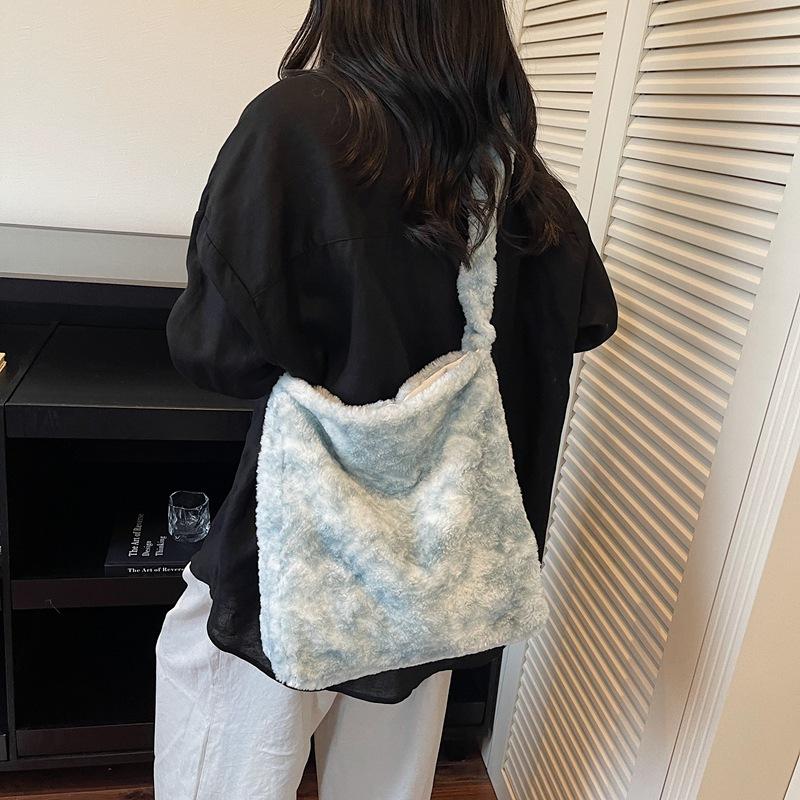 Plush Underarm Bag New Trendy Fashion Small Bag Women's Bag Portable Shoulder Bag Large Capacity Messenger Bag
