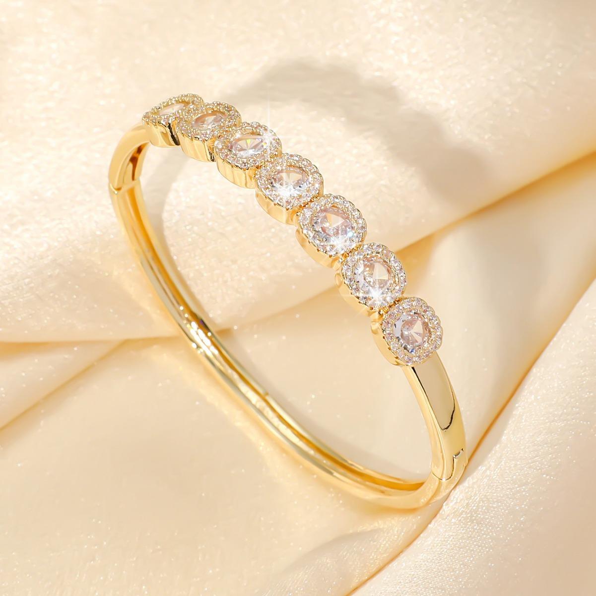 

Сочетайте трендовые аксессуары, супер сверкающие и ультратонкие браслеты в форме радуги 19CM