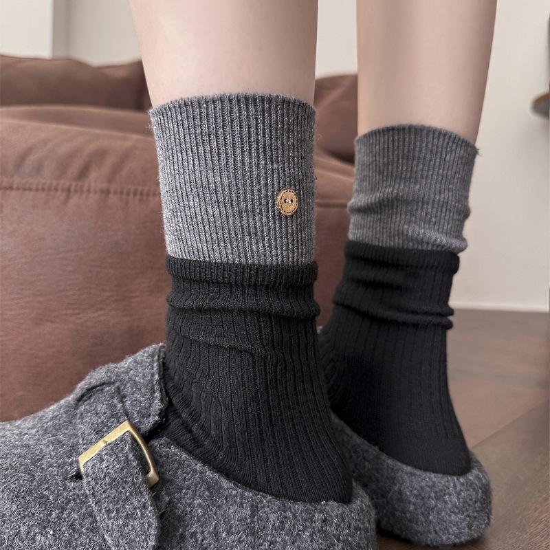 Retro Wooden Button Cashmere Socks Color Matching Medium Tube Socks Thermal Stockings Micro-Pressure Stacking Socks