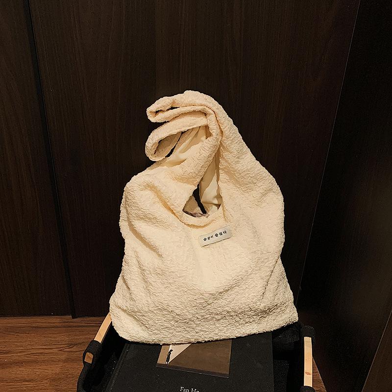 

Tote bag women s large-capacity new versatile shoulder bag lazy wind bubble cloth college student class bag