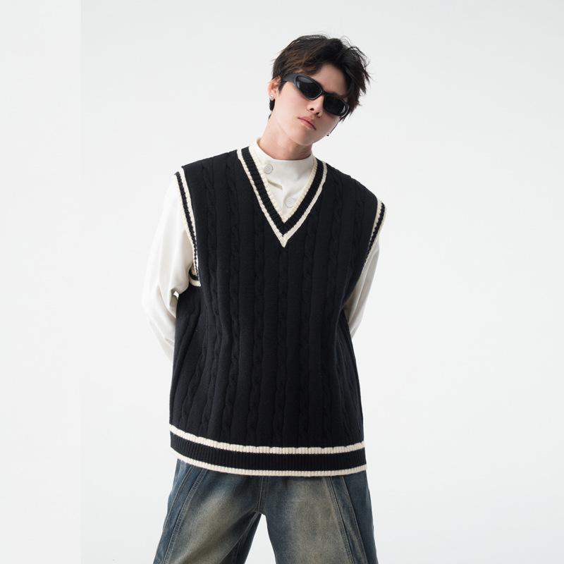 

Men s 2025 V-neck Striped College Style Sleeveless Knit Vest 2XL чорний