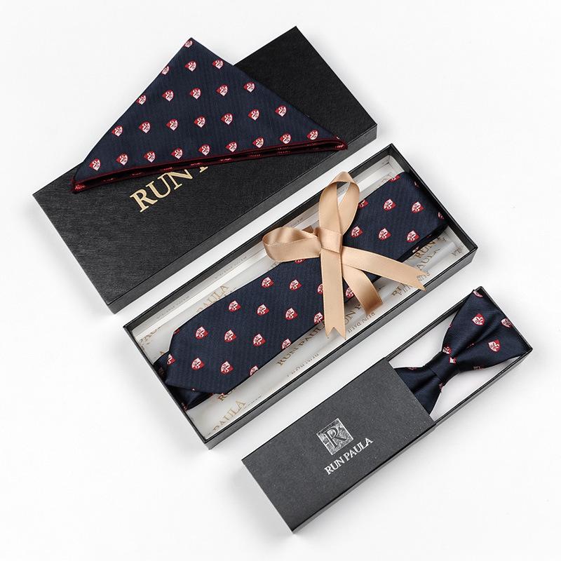 Erkek Resmi Papyon ve Cep Mendili Seti - Profesyonel Giyim İçin Zarif Takım Elbise Aksesuarları