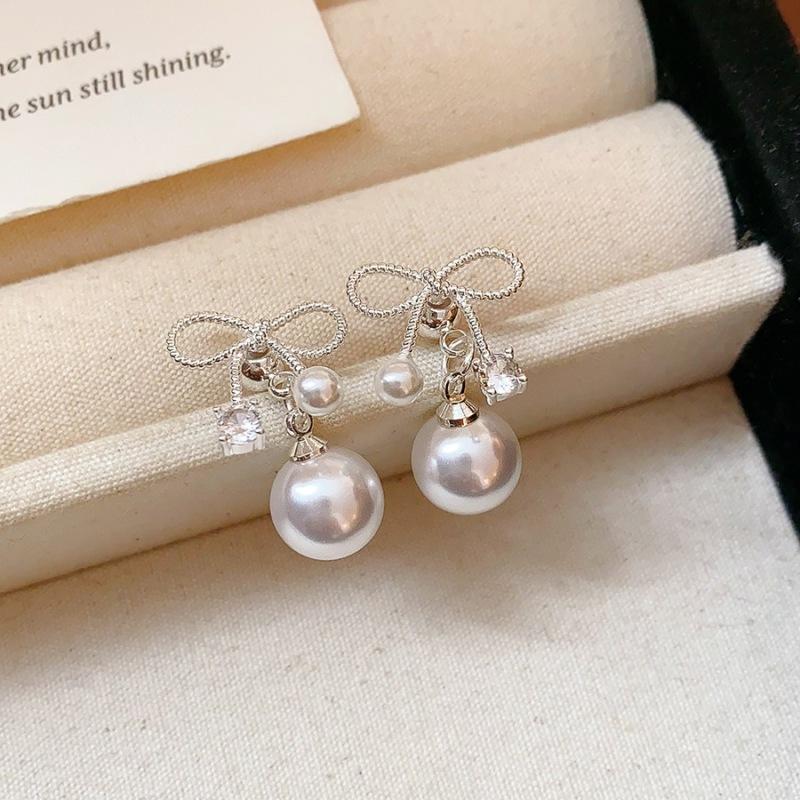 Witte Strik Imitatie Parels Kwastje Hangende Oorbellen voor Vrouwen Temperament Veelzijdige Mode Oorbel Elegante Sieraden Groothandel