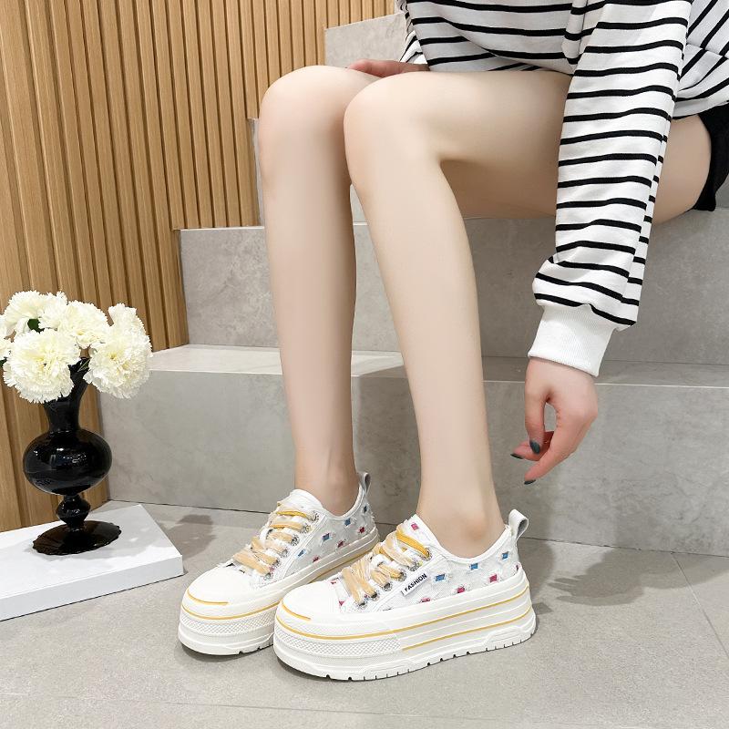 Thick-soled Heightening Canvas Shoes, Female Students' Versatile Little White Shoes 2025 New Ins Korean Version of Trendy Bag Head Casual Shoes
