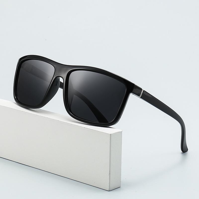 Men's High-End Retro Polarized Sports Sunglasses for Driving, Fishing, and Cycling.