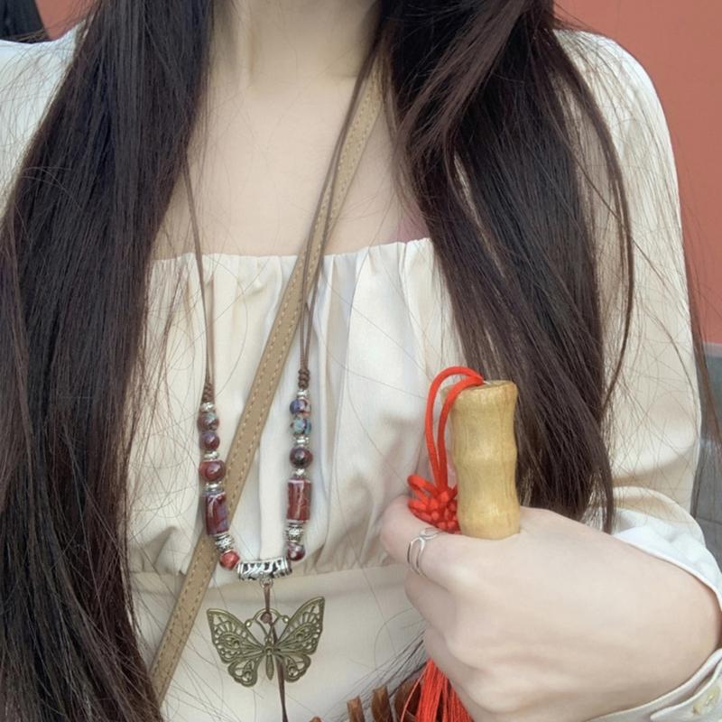 Fashion Ceramic Bead Choker Necklace Butterfly Pendant Necklace Jewelry Vintage Clavicle Chain Necklace Sweater Chain