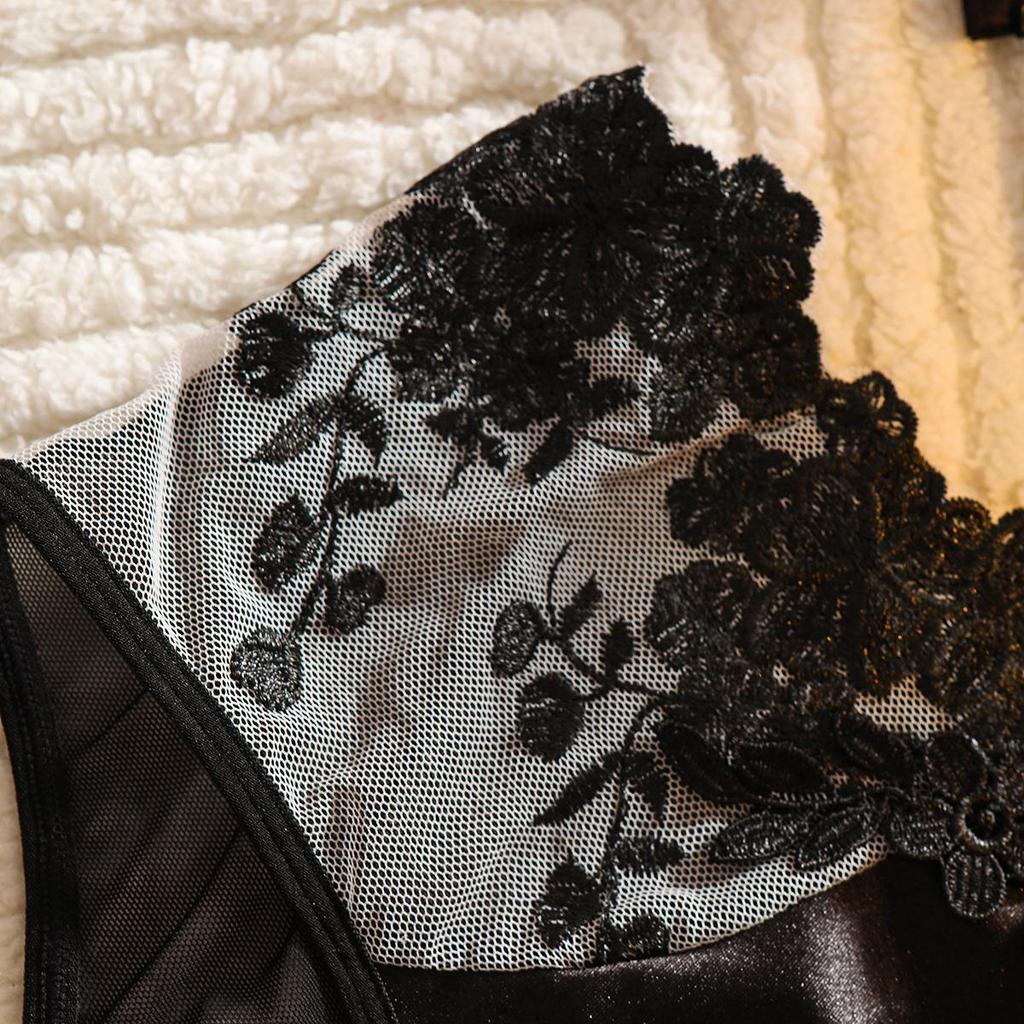 2025 Heißes Schwarzes Besticktes Französisches Spitzen-BH- und Höschen-Set