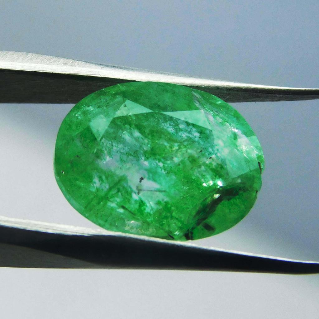 Oval Cut Muzo Emerald Green 7 Carat Natural Loose Gemstone Colombian