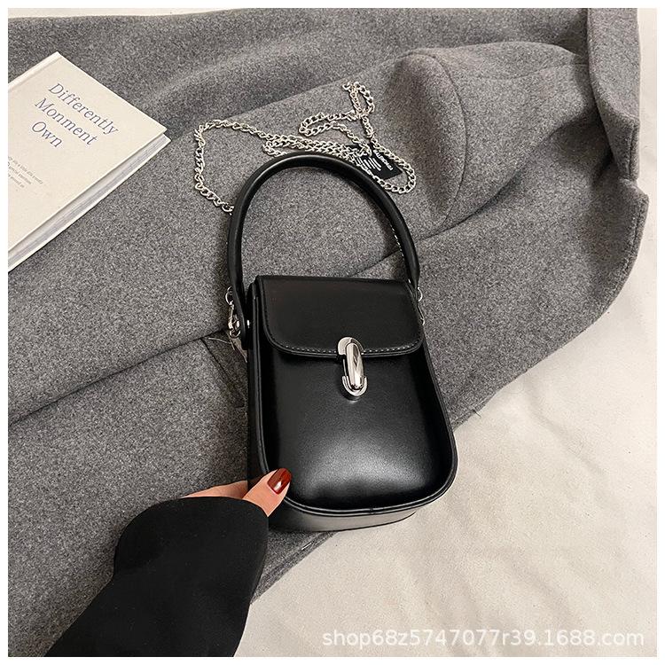 Niche Design Chain Mobile Phone Bag Women's 2025 New Korean Version Mini Crossbody Bag Fashion Outing Handbag