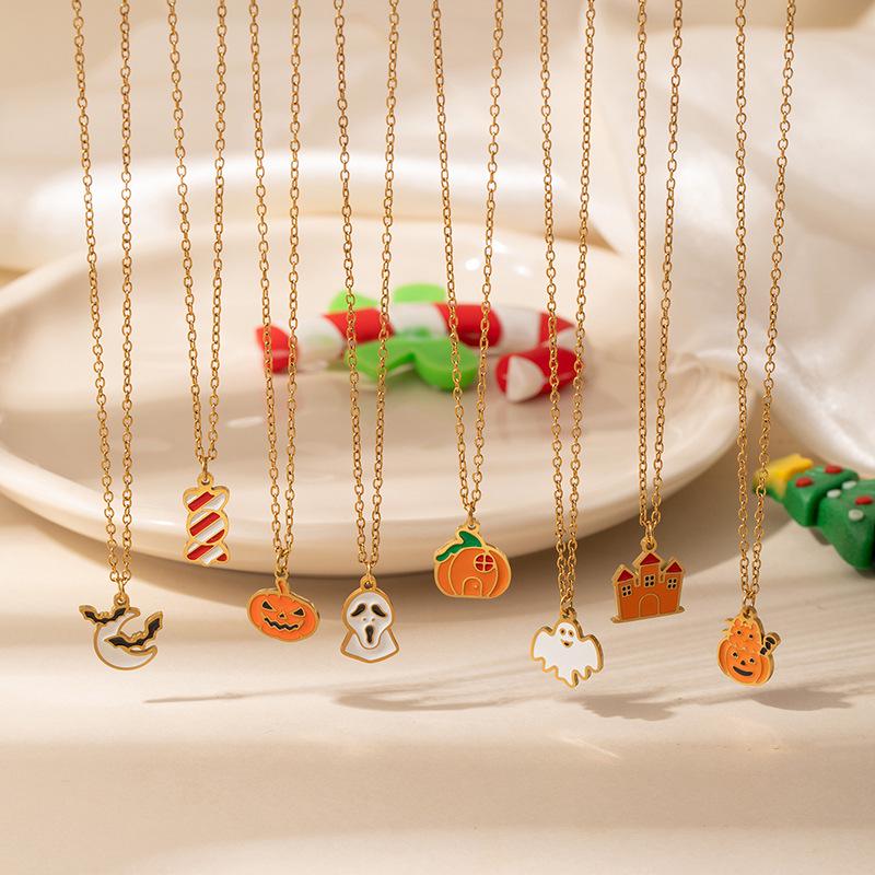 European & American Christmas Cartoon Moon Bat Pendant Necklace, Creative Clavicle Chain Gift for Women