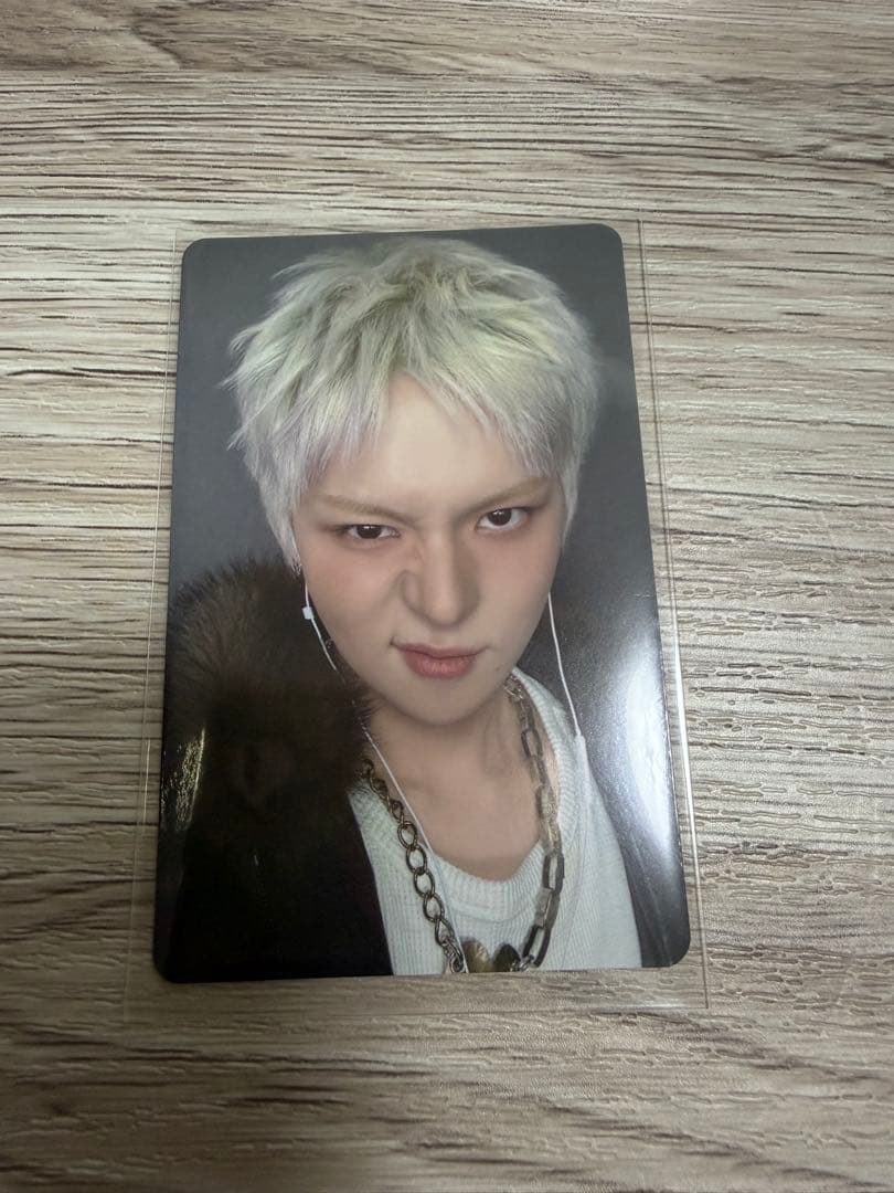 [USED] TREASURE Yoshi THESTAGE EC Bonus Photocard Trading Card