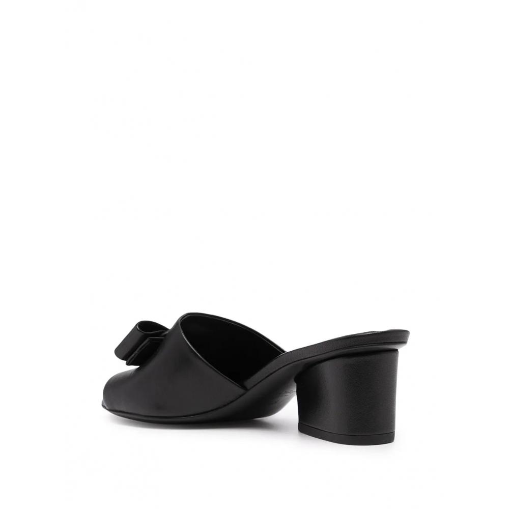 Salvatore Ferragamo Ferragamo Viva Bow 60mm Mules Black