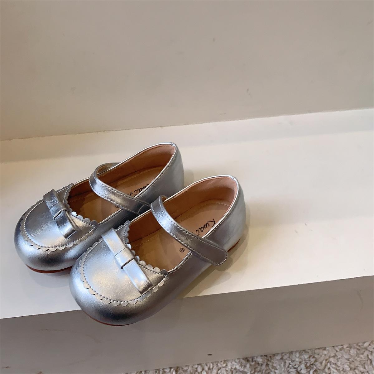 

Children s small leather shoes, girls princess shoes, pump-mouth soft-soled baby shoes 23-25 yards, 3 pairs minimum