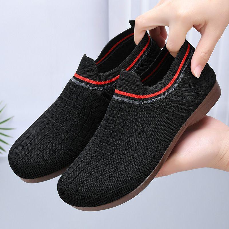 Old Beijing cloth shoes women's summer breathable fly-woven shoes one pedal shallow mouth single shoes soft sole non-slip middle-aged and elderly