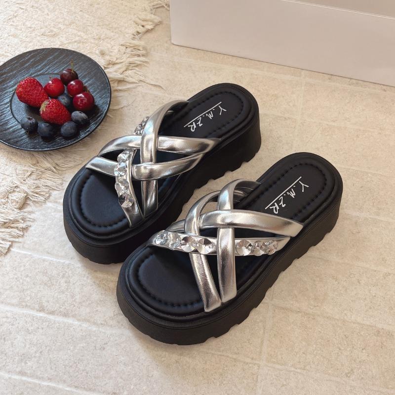 

Rhinestone platform high-heeled cool slippers women s summer wear new silver sandals with skirt casual beach shoes 35 серебряный