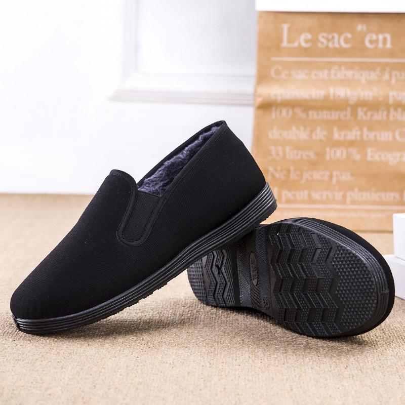 Men's Autumn/Winter Beijing Cloth Shoes with Velvet Lining, Thick Cotton, Injection Molded Sole, for Warmth and Comfort.