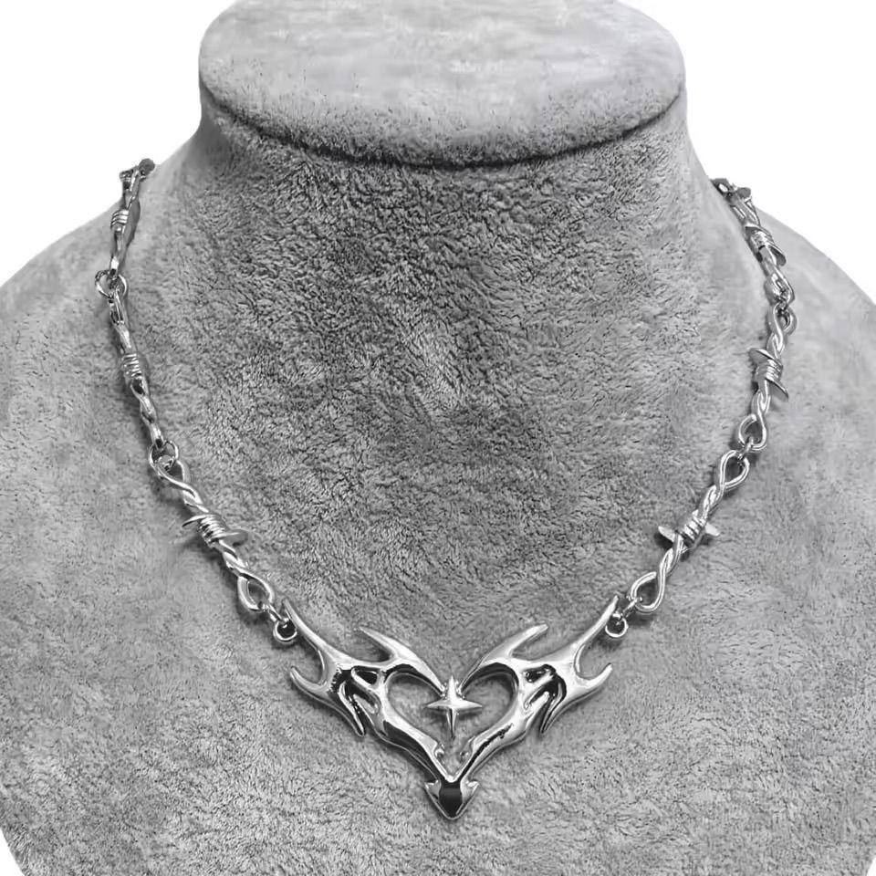 Unisex Thorny Flame Heart Pendant - Cool Hip Hop Subculture Necklace