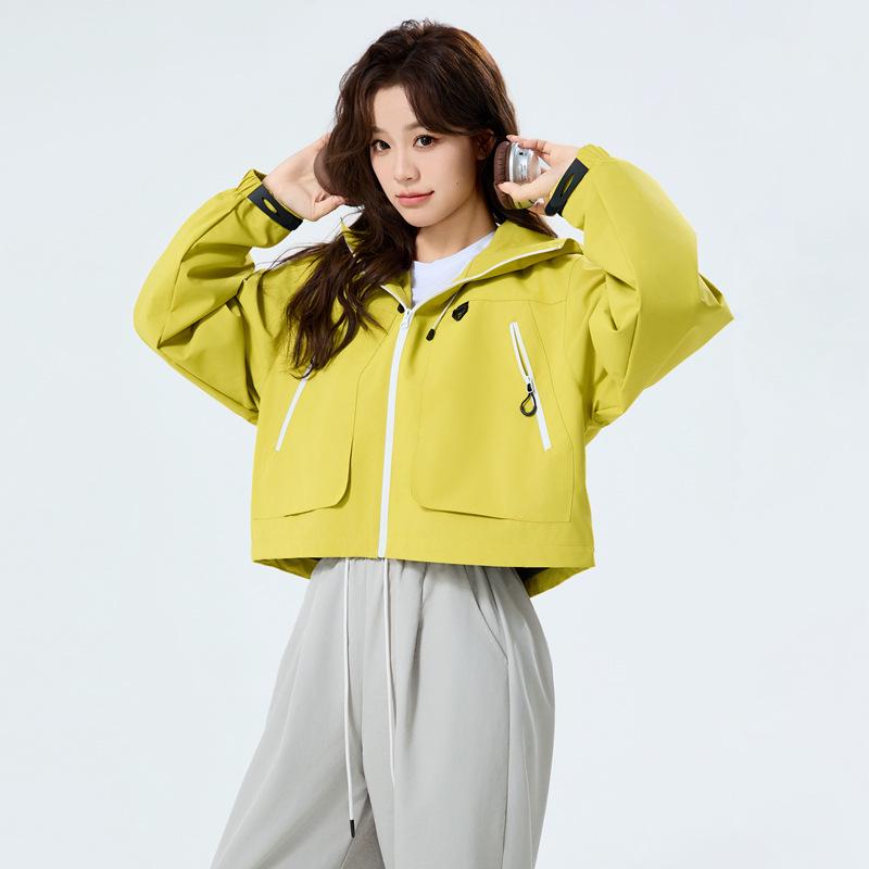 2025 Spring Outdoor Trendy Hooded Windbreaker for Couples - Fashionable Hiking and Mountaineering Jacket