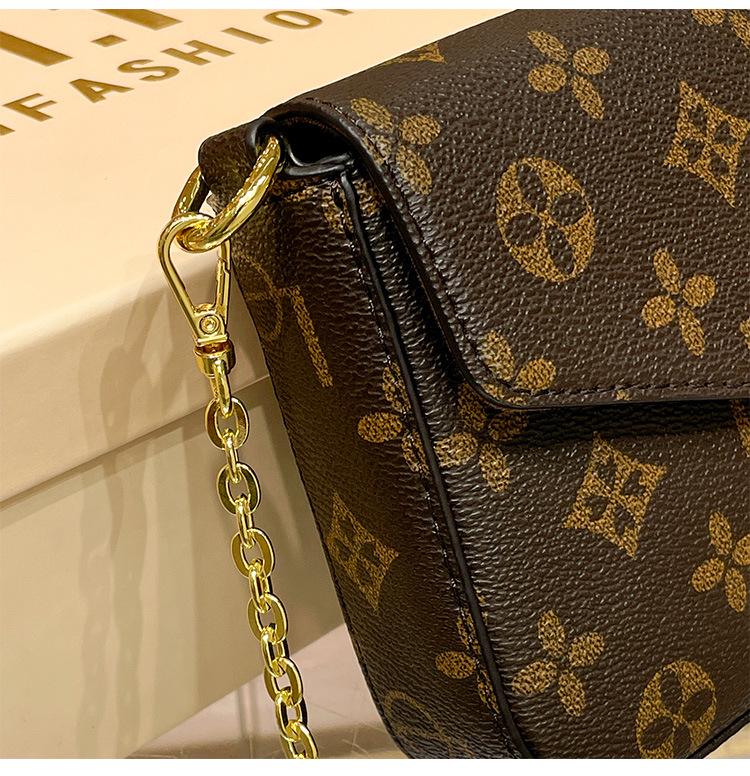 Geantă Mini Crossbody Plic cu Lanț Floral Retro 2025