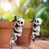 2Pcs Climbing Skeleton Figurine Flower Pot Hanger Mini Skeleton Halloween Resin Skeleton Ornament for Bonsai Planter Edge Decoration