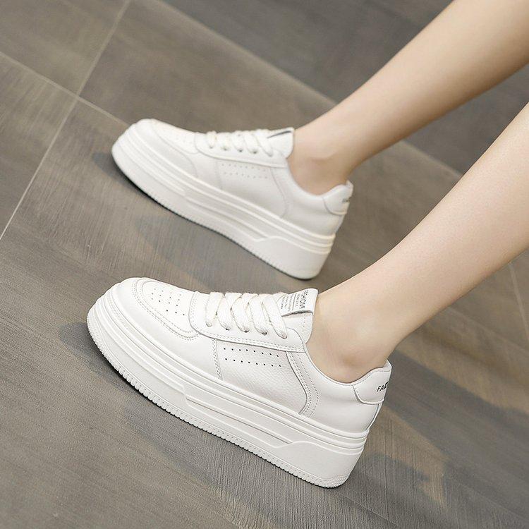 Little White Shoes Women's Versatile Spring and Autumn Thick-soled Muffin 2025 Summer Breathable New Leisure Sports Student Board Shoes Women