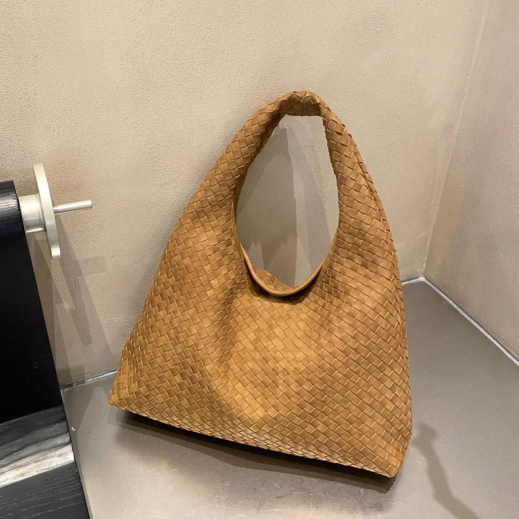 2025 Fall/Winter New Fashionable Women's Handbag, Niche High-End Woven Bag, Large Capacity Shoulder and Underarm Tote Bag