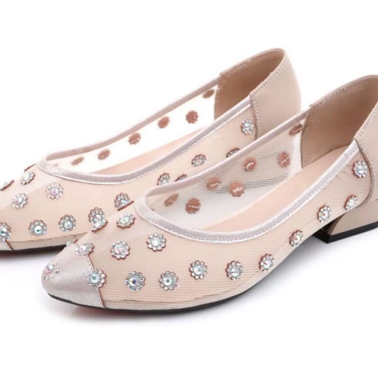 Hot Diamond Hollowed-out Lady NetFabric FootPairs BrandNew HotSeason Hollow Single FootPairs Lady Flat-soled AirFlow Sandals Soft-soled Mother's