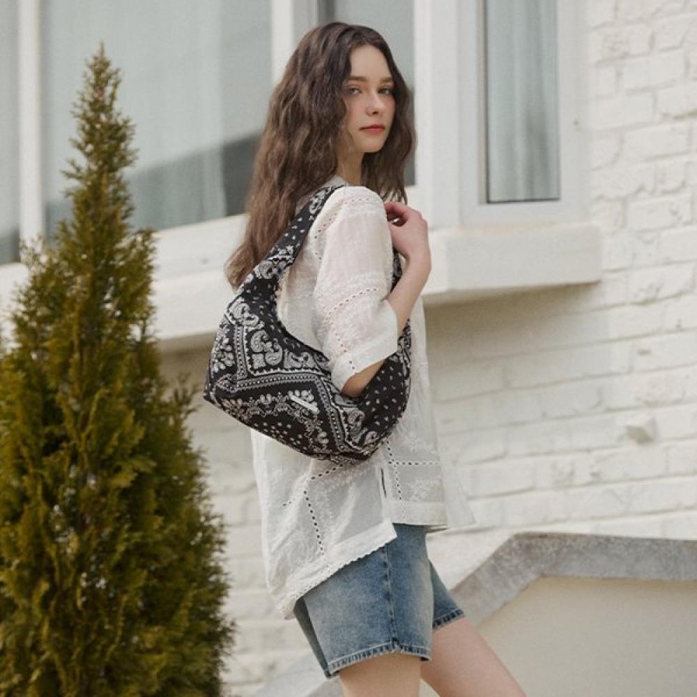 Gleam Hobo Bag Ar7ab421