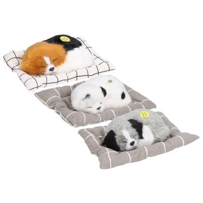 Crea un giocattolo per cani che dorme con un cuscino di stoffa, un giocattolo di peluche per cani di piccola taglia, ornamenti per bambole