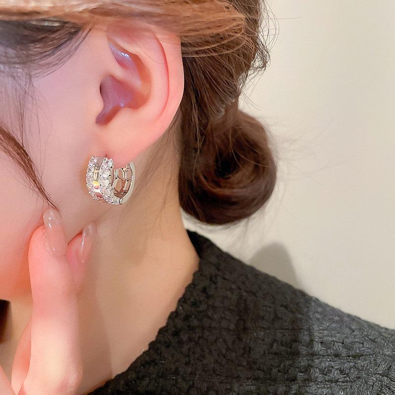 Temperament Celebrity Circle Ear Buckle Women'S C-Shaped Shiny Earrings, Korean Fashion Trend Earrings