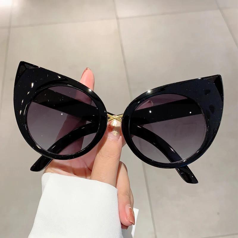 Oversized Cat Eye Women Sunglasses  New Cute Cat Ear Rim Gradient Shades Trendy Vintage Brand Design UV400 Eyewear